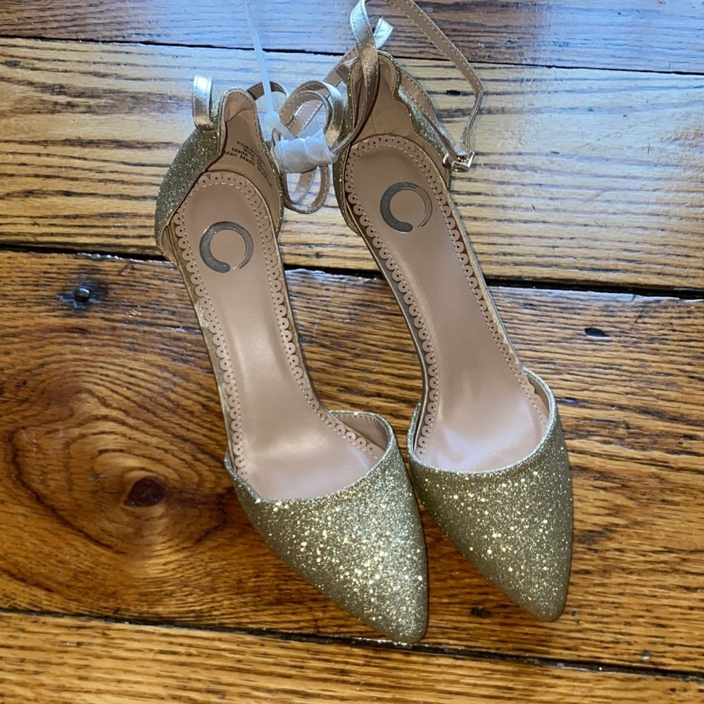 Shimmering Gold Women's Heels size 7.5 nwt